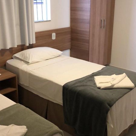 Hotel Oitis Governador Valadares Exterior foto