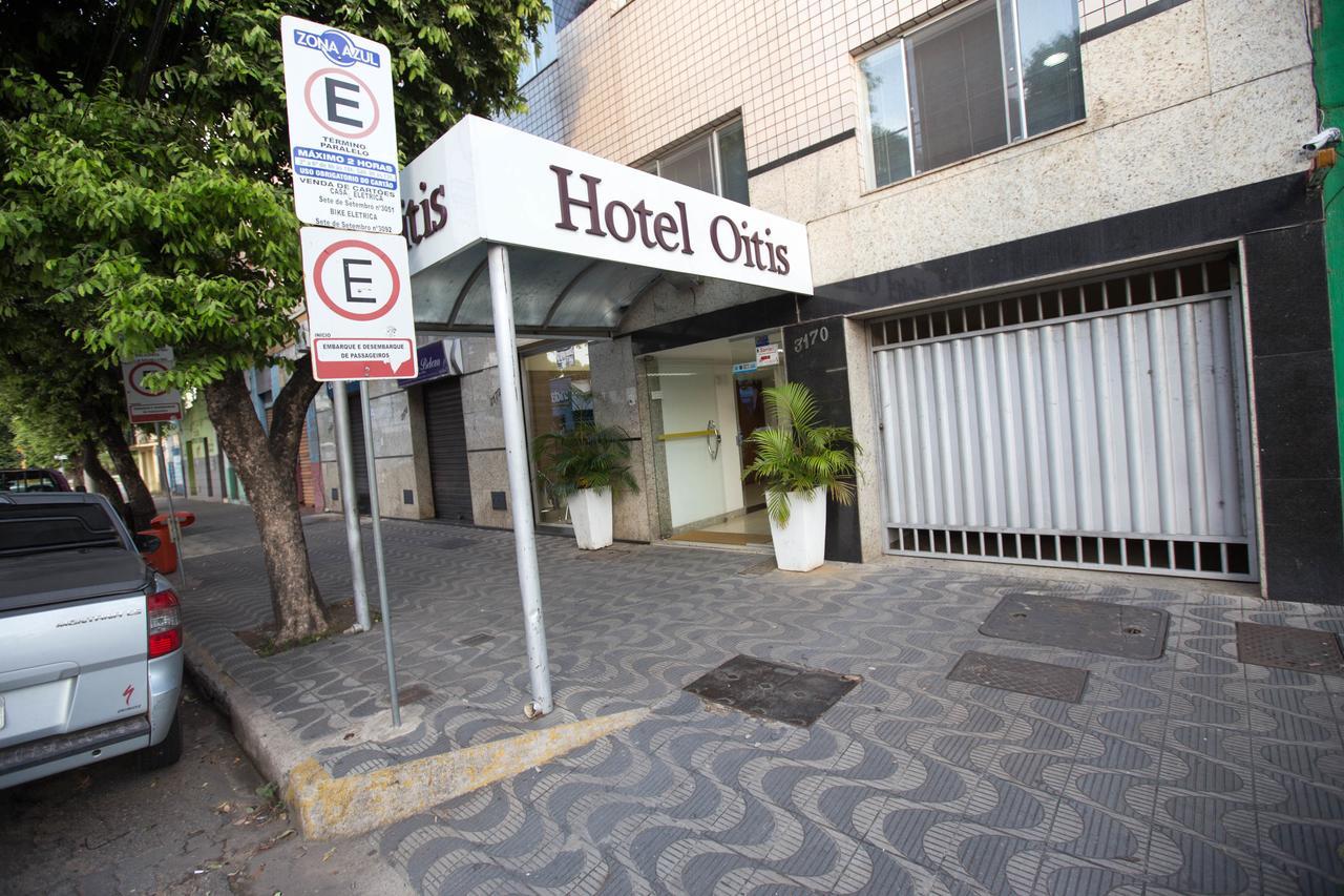 Hotel Oitis Governador Valadares Exterior foto